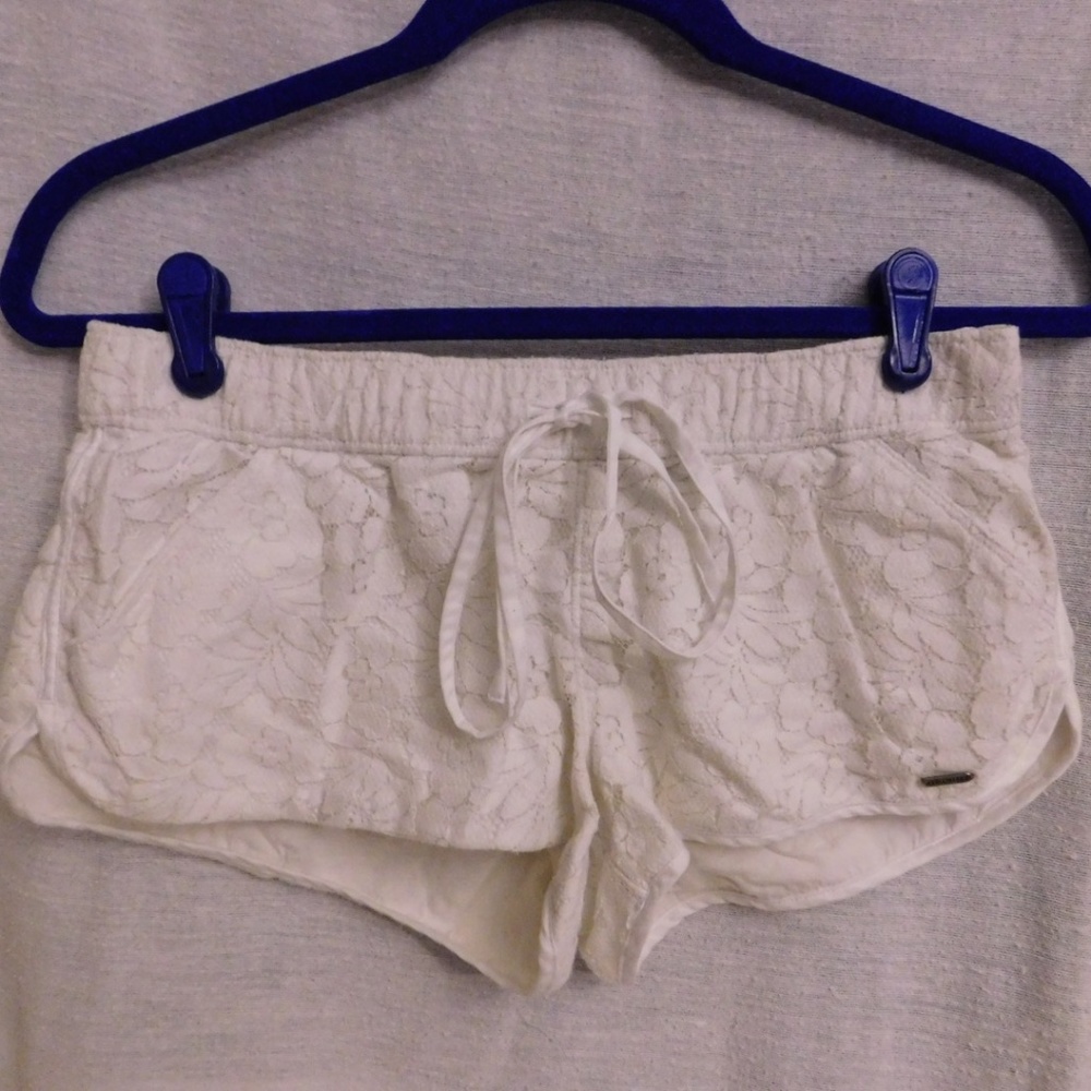 Hollister Beachy Shorts